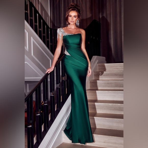 PS23389 EMERALD portia and Scarlett gown - Picture 1 of 11
